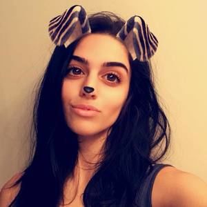 Meet your Posher, Caroline